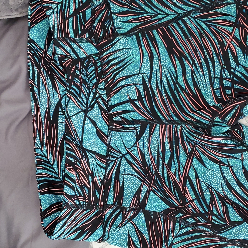 Lululemon Palm Leggings 8 Crop